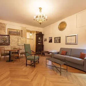 Bric Broc Apartment